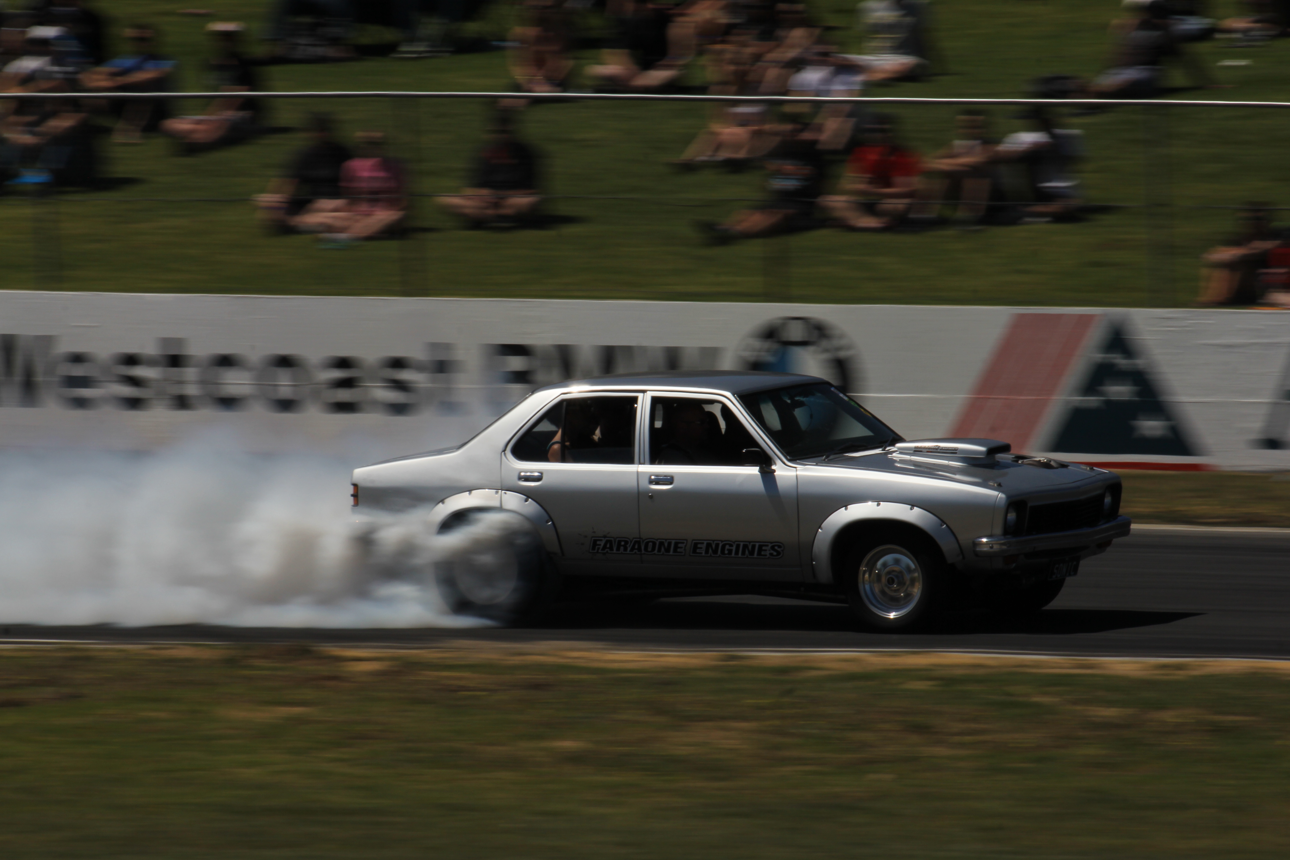 Carline Mufflers Powercruise 38 Perth's Barbagallo Raceway 4th, 5th, 6th & 7th October 2012